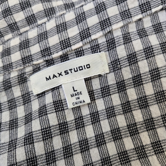 Max Studio Gingham Sleeveless Blouse - Black and White - Picture 5 of 6